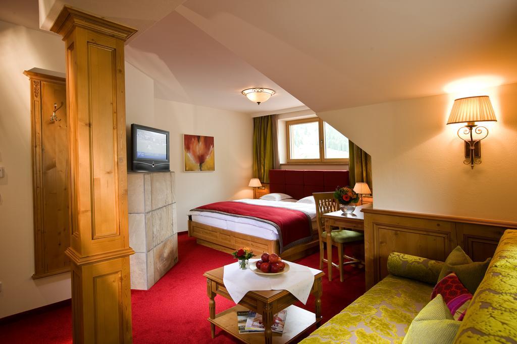 Hotel Auenhof Lech am Arlberg Exterior foto